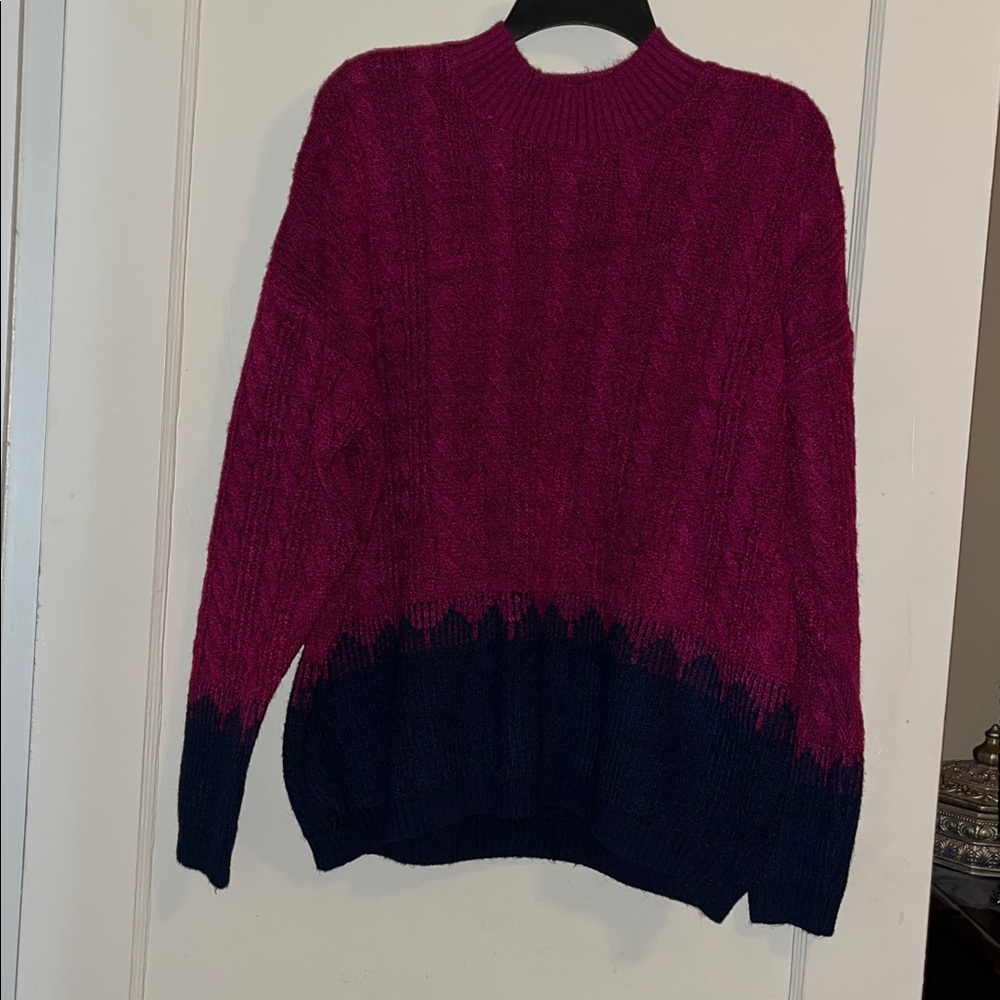 Liz Claiborne Royal Magenta Navy Sweater